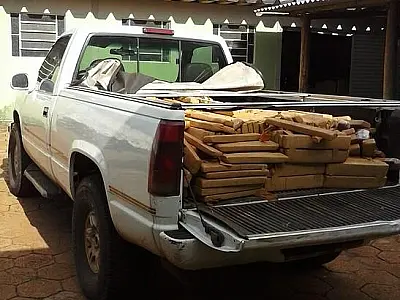 Mais de 400 quilos de maconha são apreendidos em bairro de Campo Grande