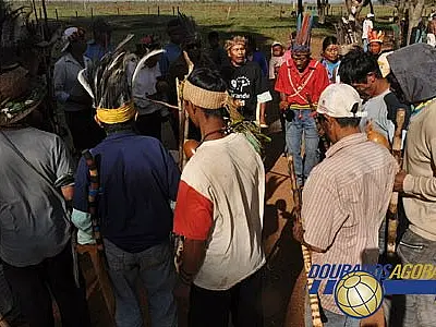 Indígenas ameaçam suicídio coletivo se forem 'despejados' em Iguatemi