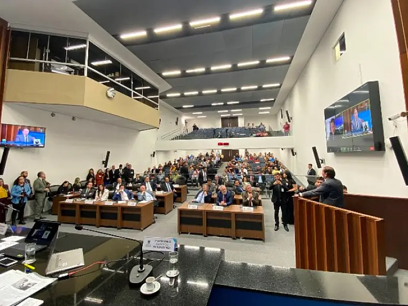 Deputados devem votar quatro projetos na sessão desta quarta-feira