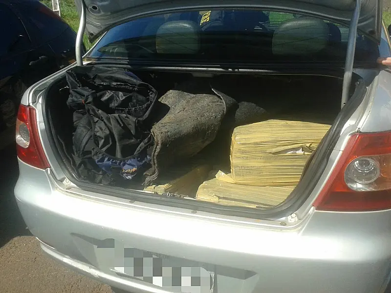 Durante solenidade da PRF, homem é preso com 203 kg de maconha