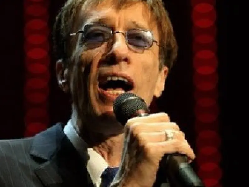 Robin Gibb, fundador do Bee Gees morre aos 62 anos