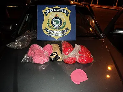 Cocaína escondida em balões de festa é apreendida