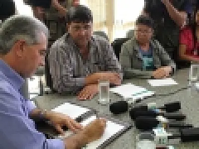 Governo reajusta salário de professores e define jornada para hora atividade