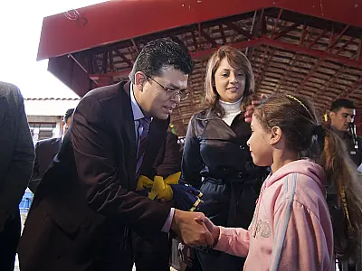 Prefeito inicia atos de entrega de uniforme em escolas da Reme