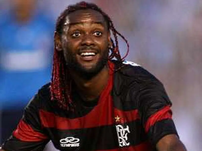 Vagner Love: Tenho respeito pelo Palmeiras, mas não vai ser esse jogo que vai rebaixar o time