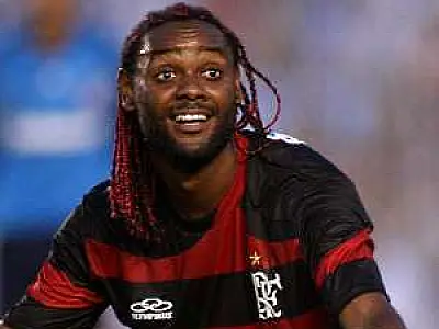 Vagner Love: Tenho respeito pelo Palmeiras, mas não vai ser esse jogo que vai rebaixar o time