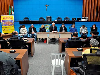 Defensores da cadeia produtiva da pesca tomam posse em Frente Parlamentar