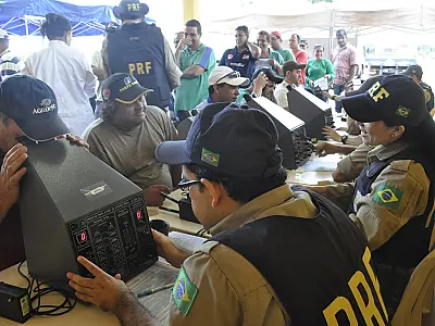 PRF realiza "Projeto Comando de Saúde” em Três Lagoas