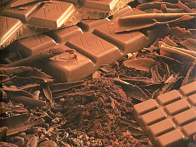 Consumo de chocolate reduz risco de doenças cardíacas, diz estudo