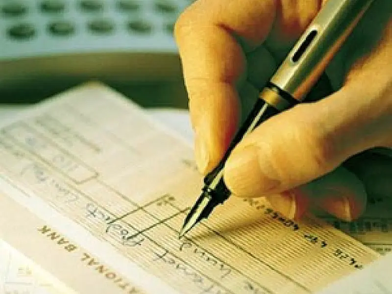 Cheques passarão a ser compensados em até 2 dias