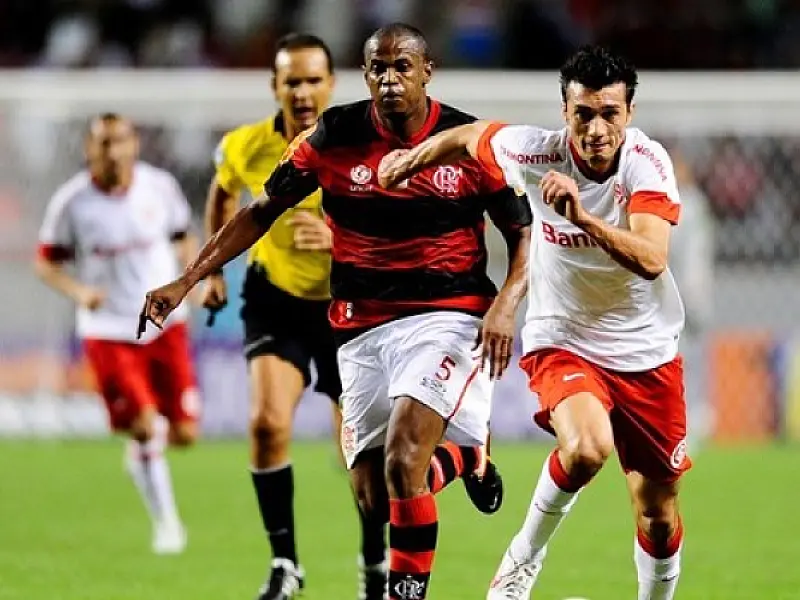 Brasileirão: Fla e Inter empatam em 3x3; Vasco vence com golaço; Mais dois empates