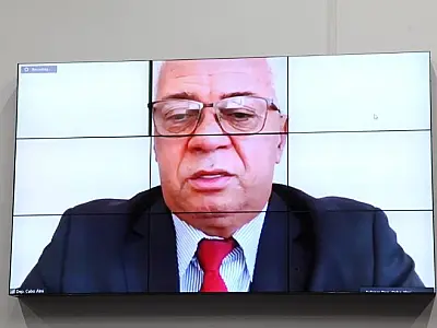 Cabo Almi pede adiantamento do 13º salário do funcionalismo público

