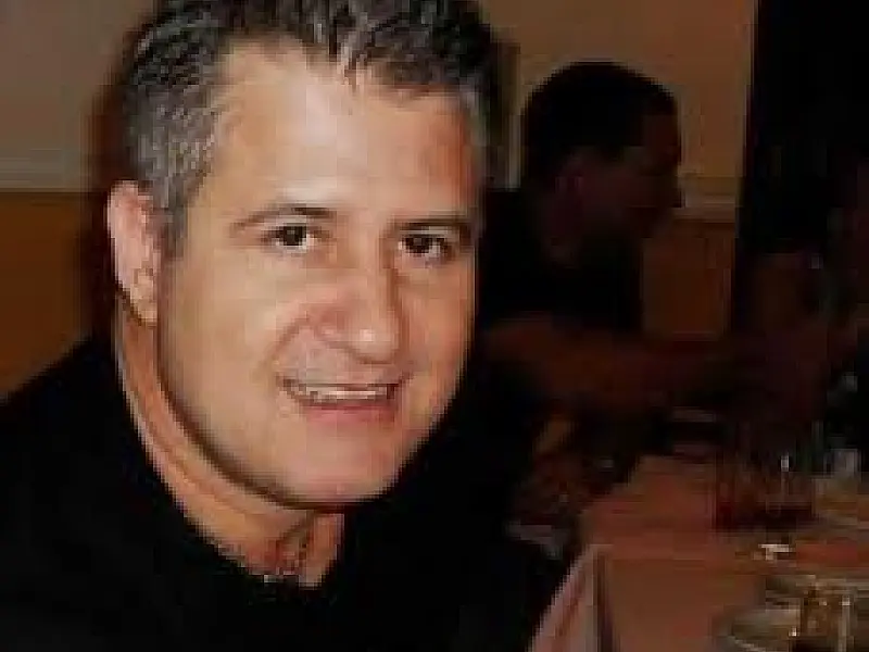 Marrone diz a irmão que nasceu de novo