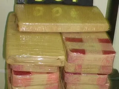 DOF apreende 15kg de maconha em ônibus em Amambai