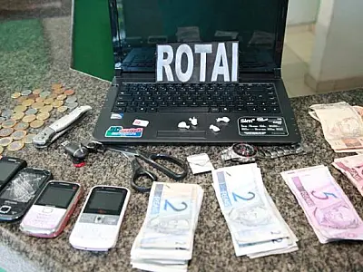 Jovem é preso pela Força Tática em Coxim por suspeito de tráfico de drogas