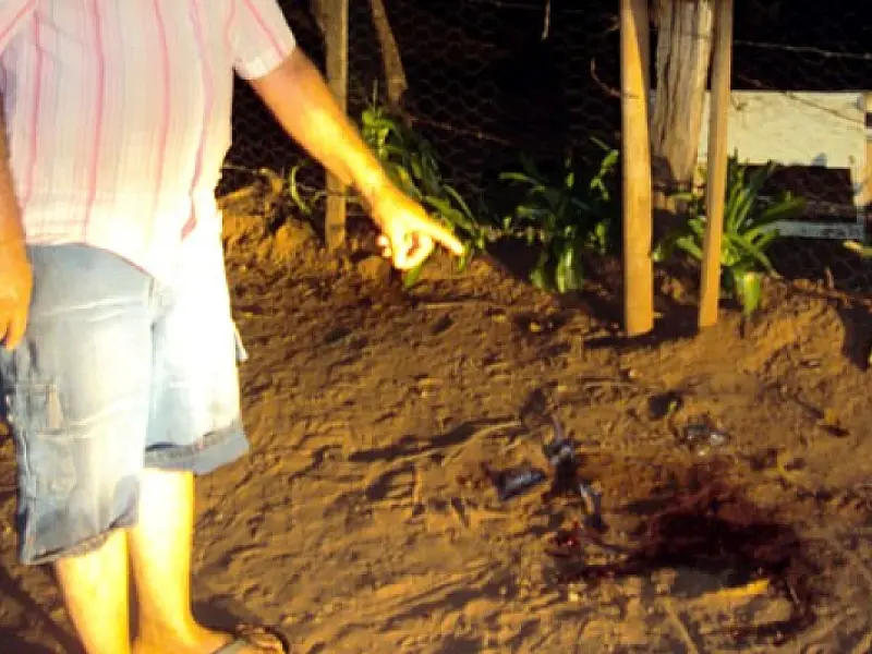 Homem é assassinado na frente da família em Coxim
