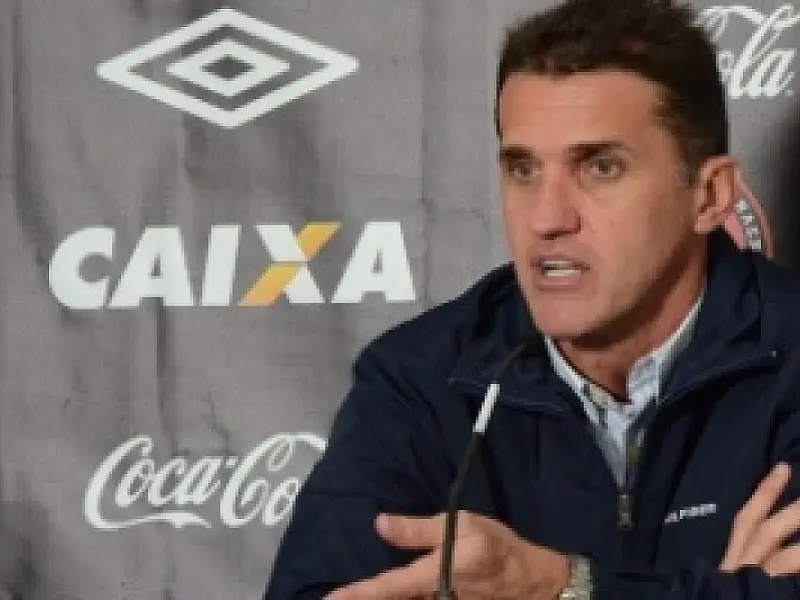 Vice-campeão da Copa do Brasil, técnico do Atlético-PR abre seminário na Capital