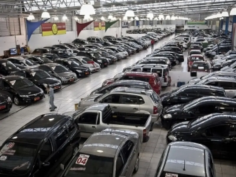 Venda de veículos novos cai 5,2% em maio