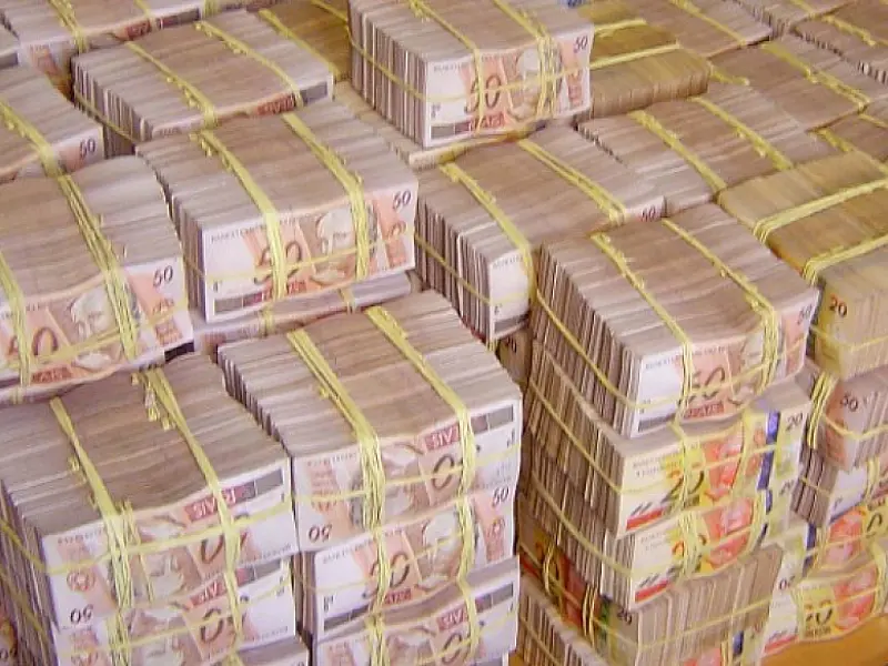 Mega-Sena acumula e pode pagar R$ 20 milhões