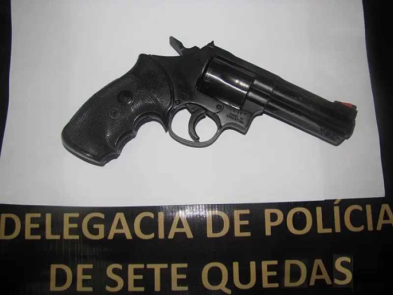 Rapaz é preso por disparos de arma de fogo em Sete Quedas