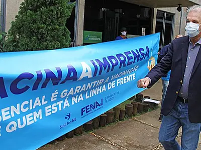Resolução da SES autoriza vacina para comerciários bancários, jornalistas e outras categorias