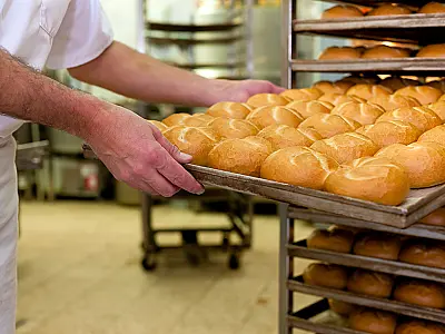 Com frete mais caro e dólar oscilante, preço do pão francês terá reajuste de 10% em MS