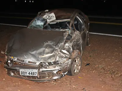 Condutor perde o controle do veículo na BR 262 e fica em estado grave