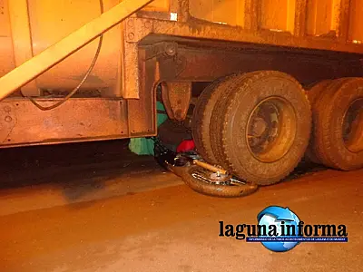 Acidente entre moto e bitrem deixa uma vítima fatal em Laguna Carapã