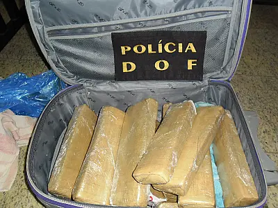 DOF apreende 12 tabletes de maconha que iria para Goiânia