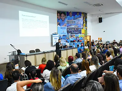 DIRETORES DA REME RECEBEM FORMAÇÃO SOBRE PROGRAMA JUNTOS PELA ESCOLA