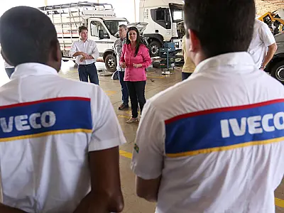 Diante de crise e desemprego, Rose apresenta propostas e conversa com polo empresarial