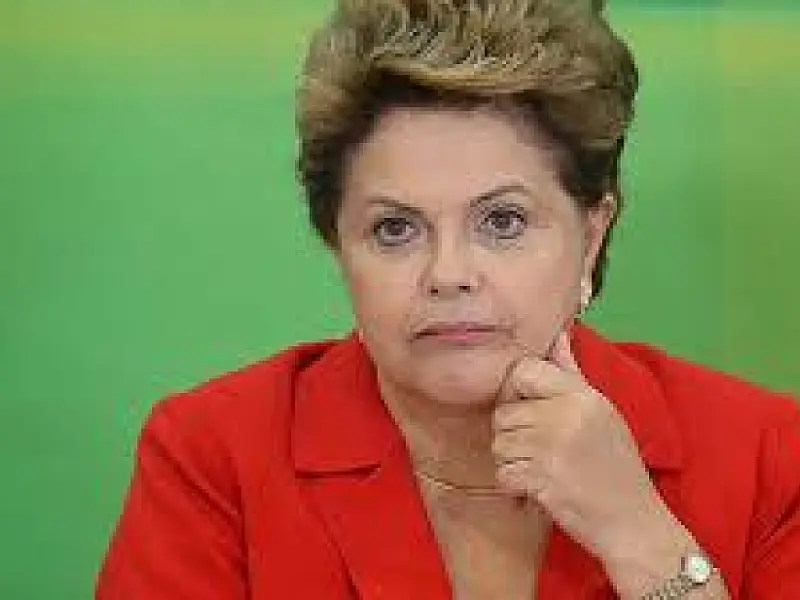 Dilma confirma que não irá à Comissão do Impeachment amanhã