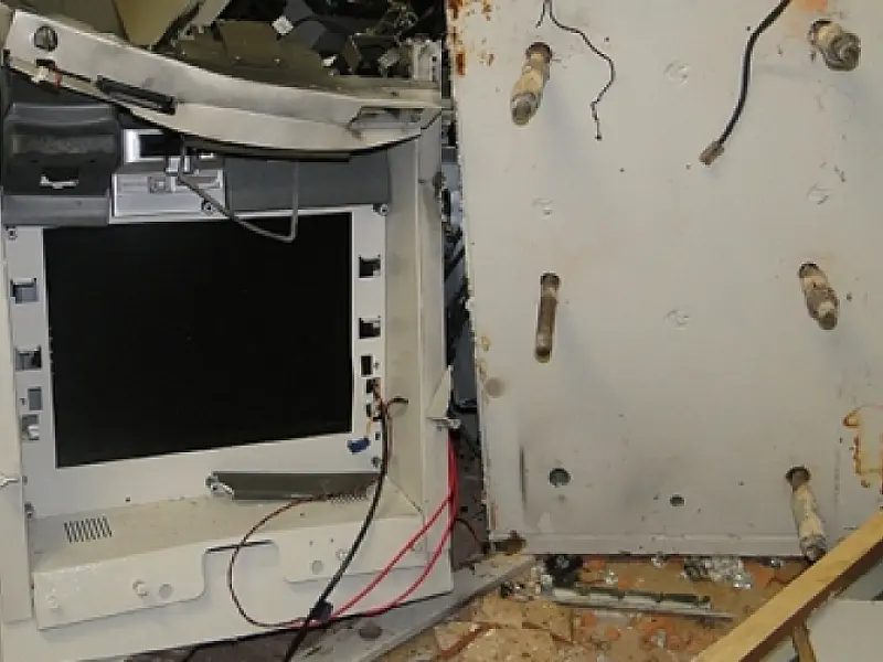 Ladrões explodem segundo caixa eletrônico em Ladário esta semana