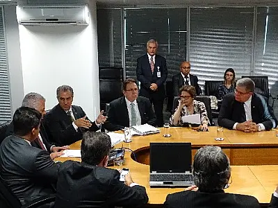 Reinaldo discute questão logística em Brasília e marca encontro com empresa Rumo para o dia 12