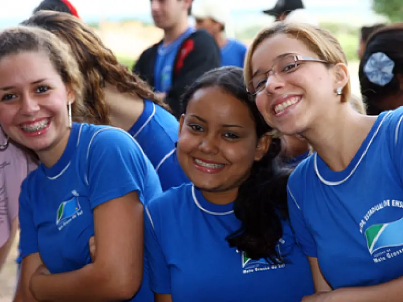 Estão abertas as inscrições para o Programa Jovens Embaixadores