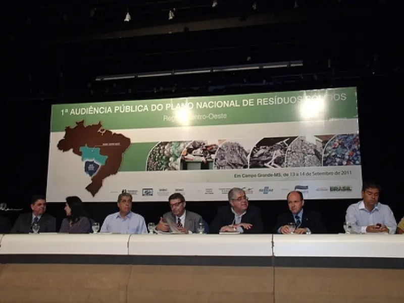 Autoridades sul-mato-grossenses debatem Plano Nacional de Resíduos Sólidos