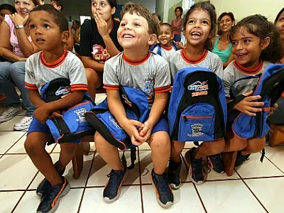 Mais de 81 mil alunos começam as aulas nesta quinta
