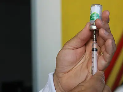 Saúde amplia público-alvo para vacinação com hexavalente nos 79 municípios