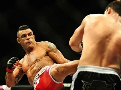 Vitor Belfort derrota inglês no UFC São Paulo neste domingo