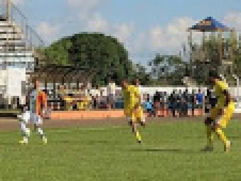 Cene vence Naviraiense e aumenta vantagem na semifinal do estadual