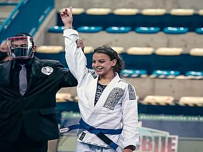 Apoiada pela Fundesporte, atleta de MS disputa campeonato de jiu-jitsu nos EUA
