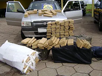 PRF apreende mais de 360 kg de maconha na BR 267