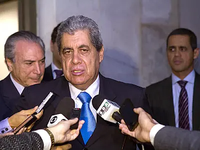 Encontro entre Dilma e André garante R$ 400 milhões para rodovias em MS