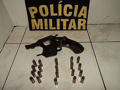 Homem é flagrado com revólver e munições em Bataguassu