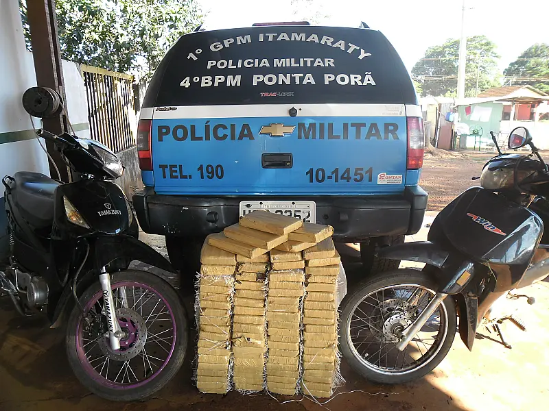 PM apreende duas motos com mais de 70 quilos de maconha no Assentamento Itamarati