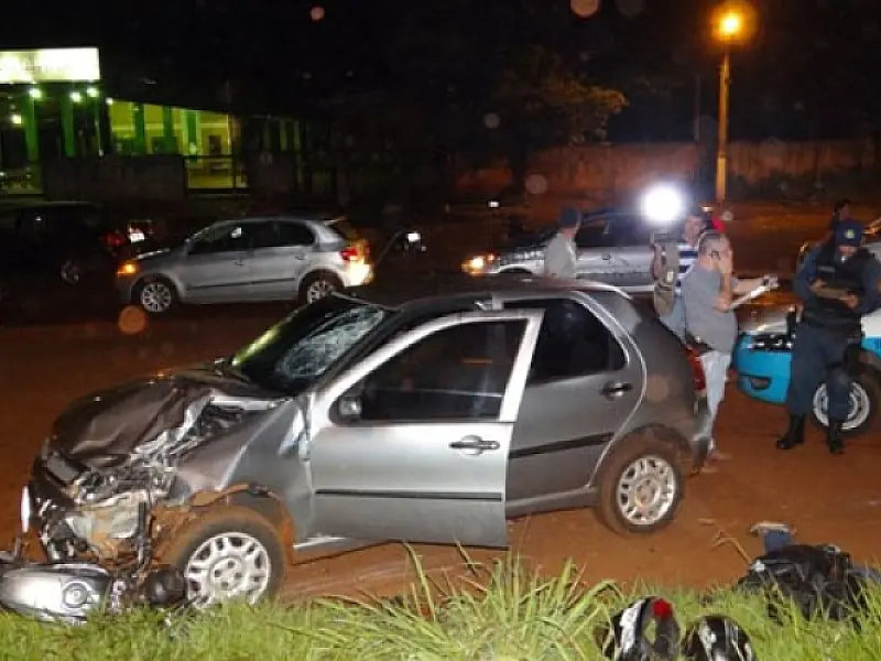 Acidente de moto mata casal em frente ao Detran em Dourados