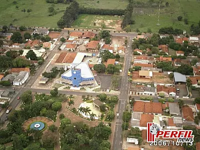 Aparecida do Taboado e Amambai comemoram hoje seus 64 anos