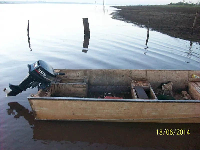 PMA prende pescador profissional pescando com redes
