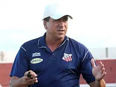 Contra adversário conhecido, Comercial busca aumentar vantagem