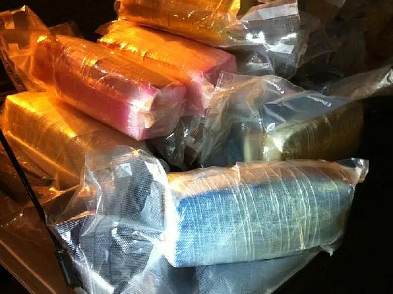 PRF prende homem que transportava tabletes de cocaína